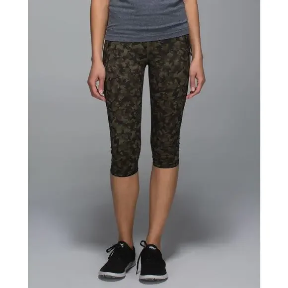 Lululemon Run Top Speed Crop Full On Luxtreme Mystic Jungle Fatigue Camo Size 4 - Picture 16 of 16